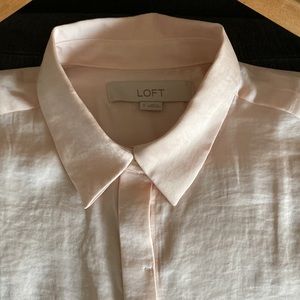 Never worn LOFT light pink silky blouse. It’s polyester but feels more like silk